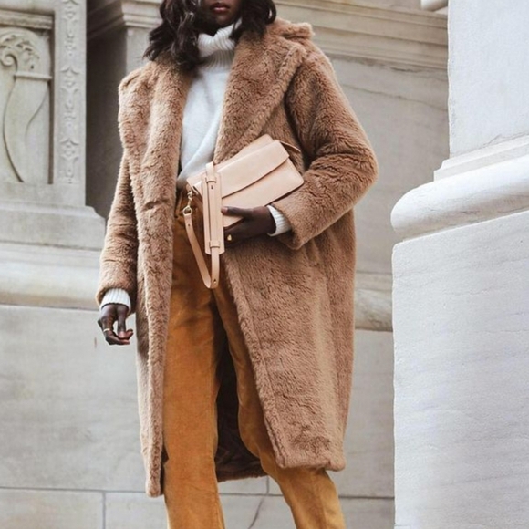 Aritzia Babaton Tan Teddy Faux Fur Long Coat Old Money Mob Wife Cozycore Size M - Picture 1 of 16